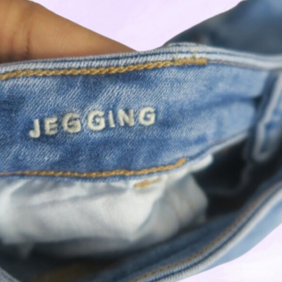 American Eagle Outfitters next level stretch jegging in medium wash blue size 10 - Picture 4 of 13